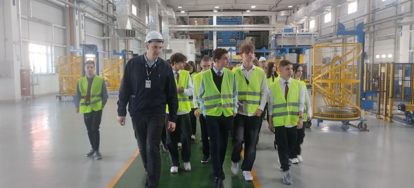 На Светлогорском ЦКК молодежь – главный стратегический ресурс предприятия